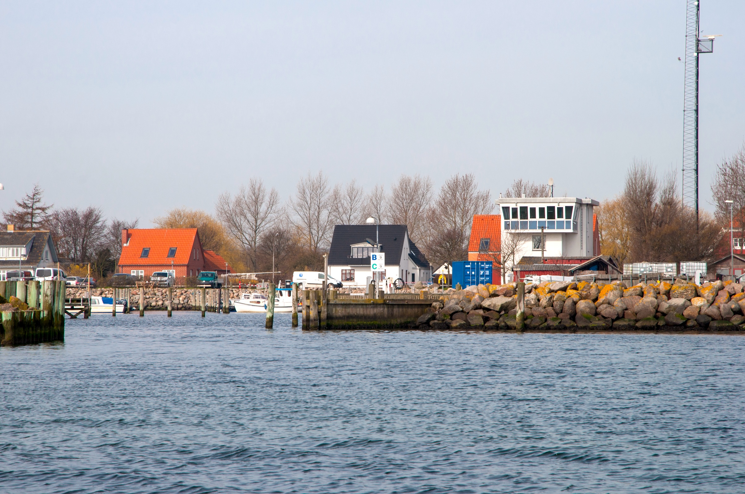 Der kleine Fährhafen Spodsbjerg auf der Insel Langeland, Ausgangspunkt der Überfahrt nach Tårs.